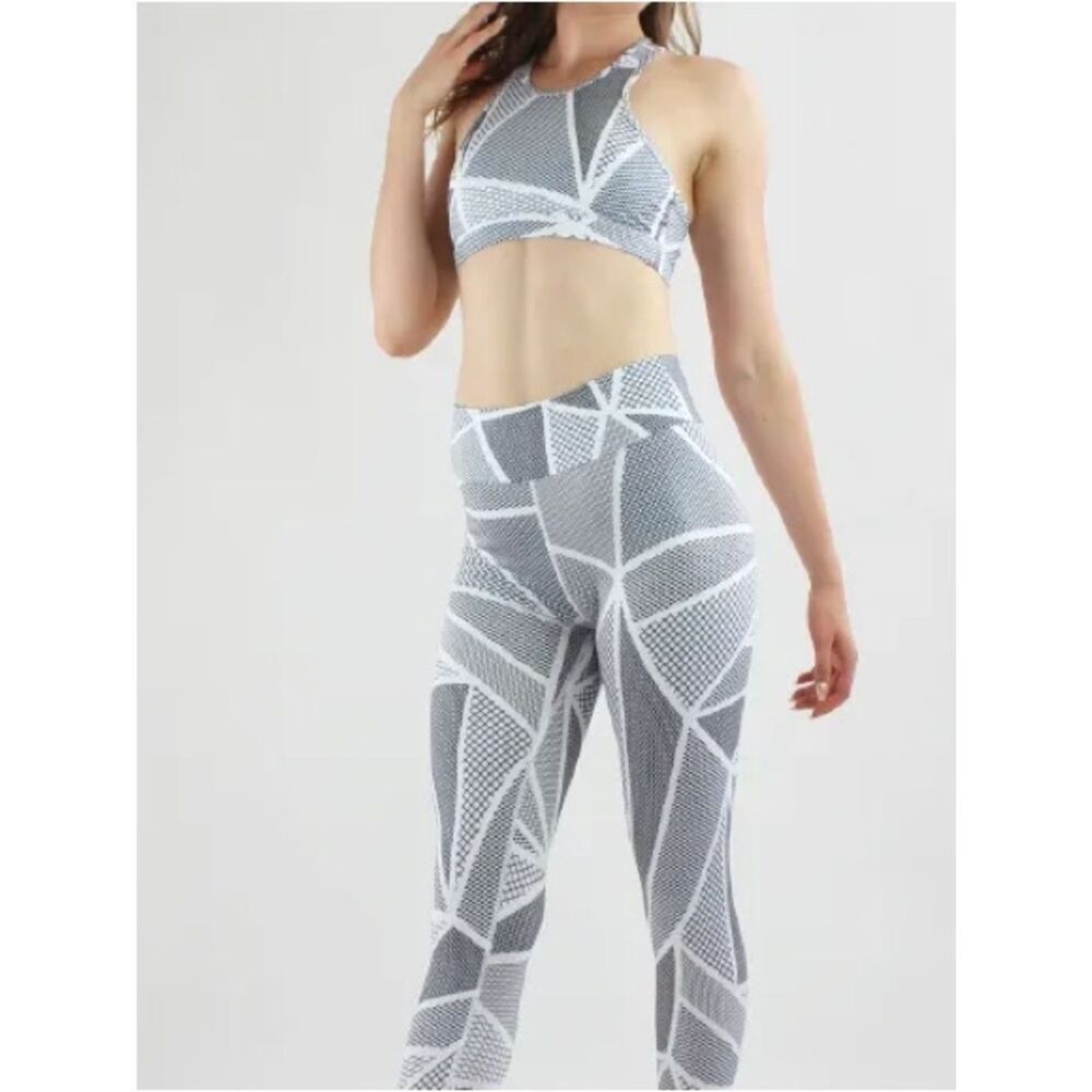 Beyond Yoga Breakout Geometric Pattern High Waist Legging